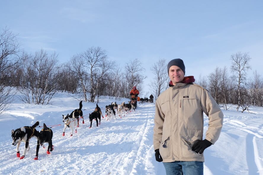 Chris Heckmann at a Dogsled race in Norway