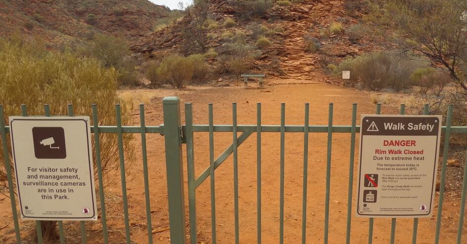 a Trail Closed in Australia due to excessive heat