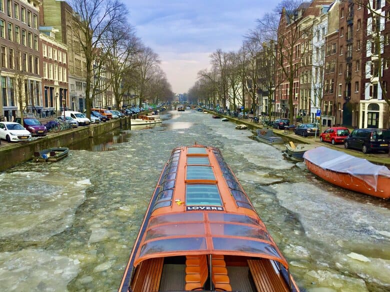 Frozen Canal Cruise in Amsterdam on Lovers canal cruises
