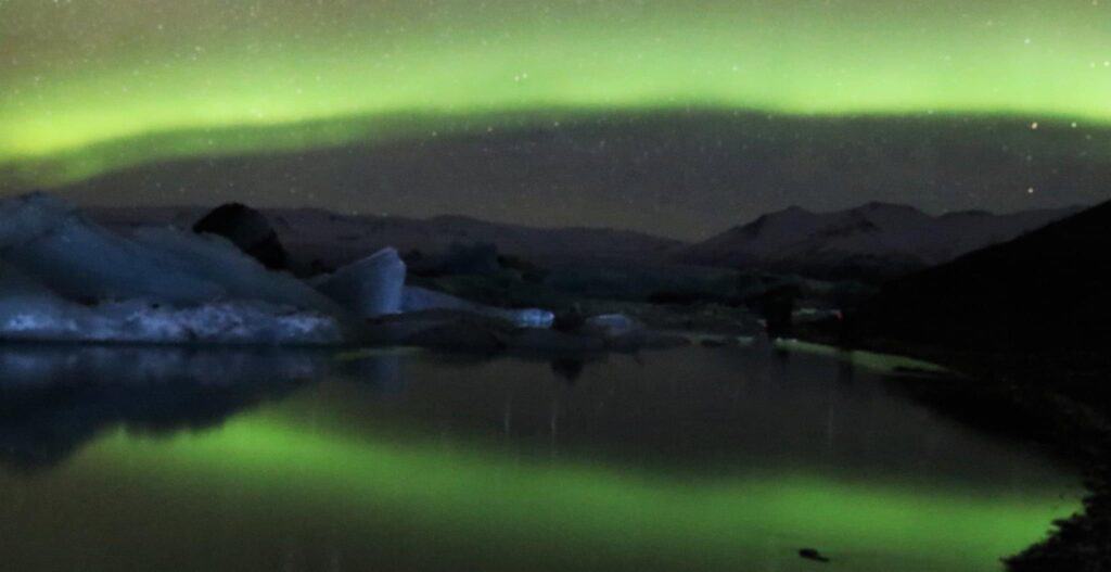 Northern lights tips - over a lagoon in Iceland