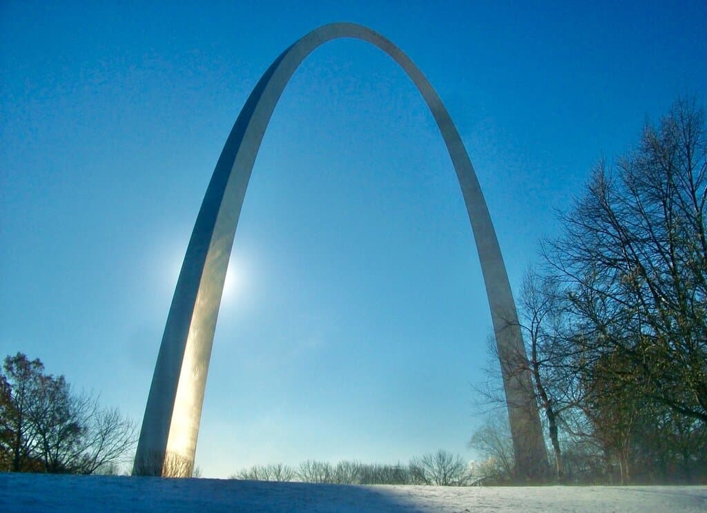 Gateway Arch National Park in the snow