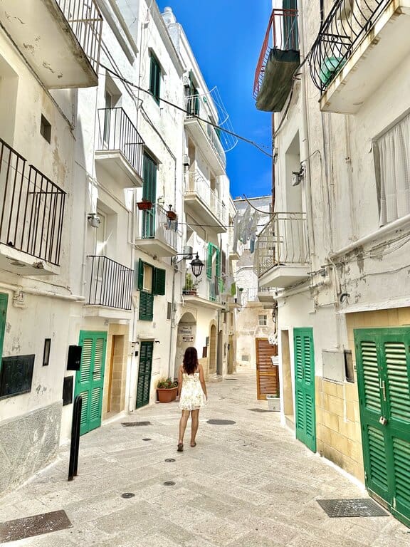 Most Instagrammable places in Puglia - streets of Monopoli