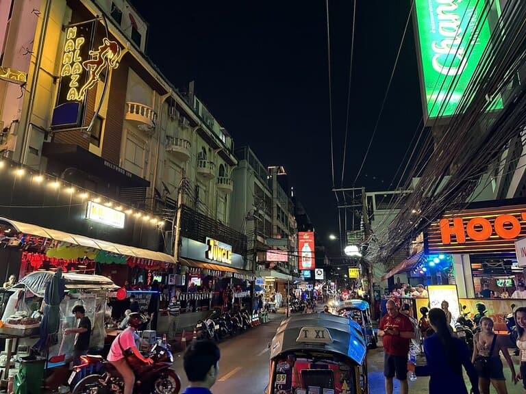 Sukhumvit Alley 4 in Bangkok