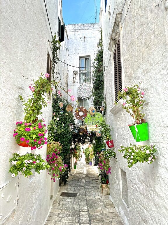 a narrow ally in Ostuni Italy with decorations