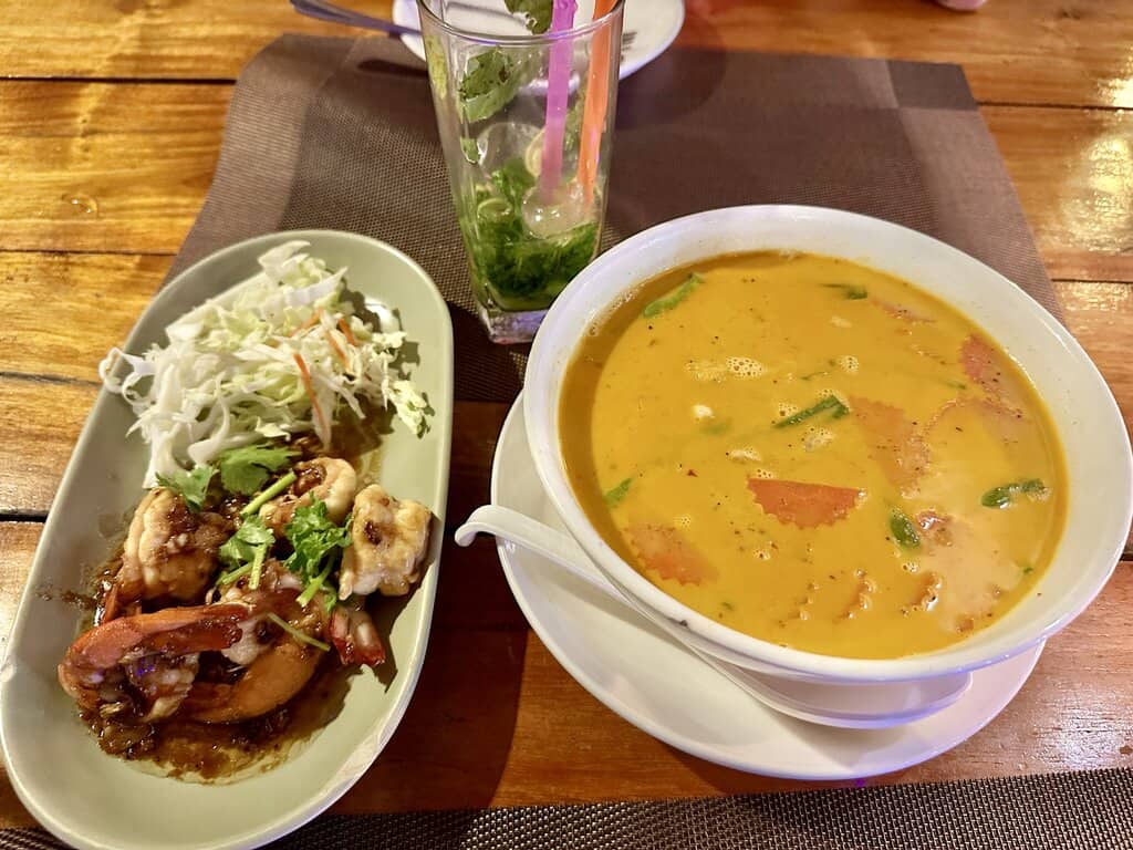 Red curry and garlic shrimp at Pad Thai restaurant in Phi Phi Island Village